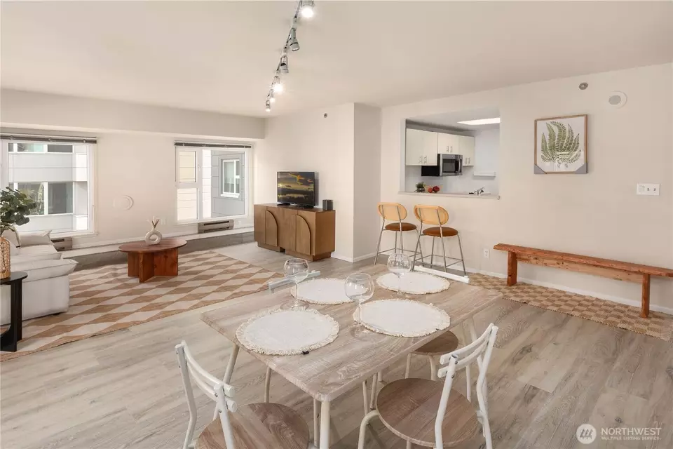 Dining - 121 Vine St #506, Seattle, WA 98121 photo 1 of 1