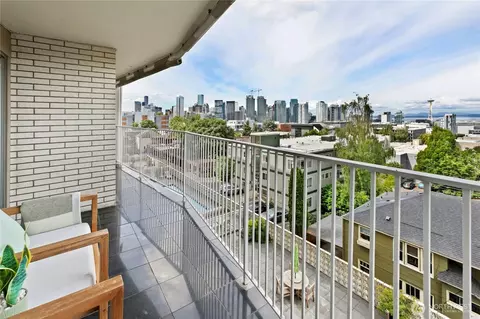 525 Belmont Ave E #4F, Seattle, WA 98102