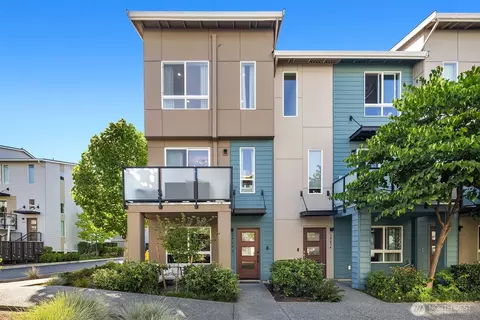 14646 35th Ct NE, Lake Forest Park, WA 98155