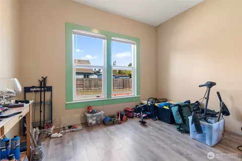 Other - 916 B St, Vader, WA 98593 photo 3 of 6