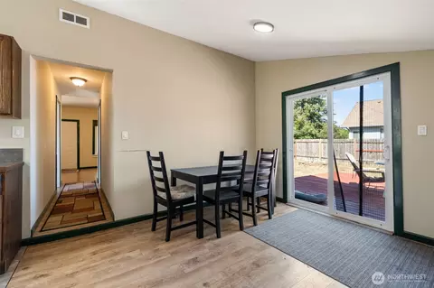 Dining - 916 B St, Vader, WA 98593 photo 1 of 2
