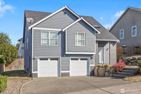 4545 44th St NE, Tacoma, WA 98422