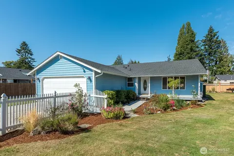2612 W 2nd St, Anacortes, WA 98221