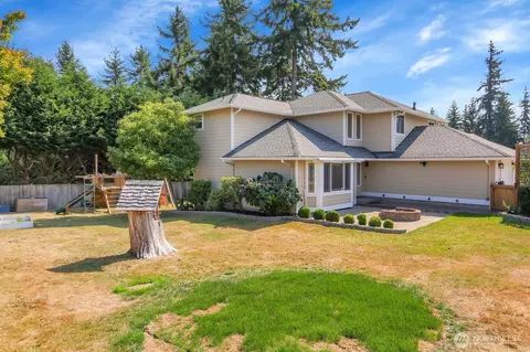 17217 Larch Way, Lynnwood, WA 98037