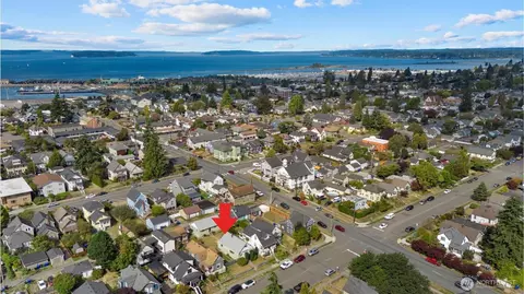 View/Area - 2310 Rockefeller Ave, Everett, WA 98201 photo 3 of 4