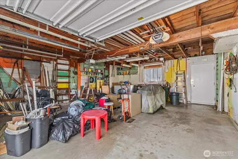 Other - 2310 Rockefeller Ave, Everett, WA 98201 photo 2 of 3