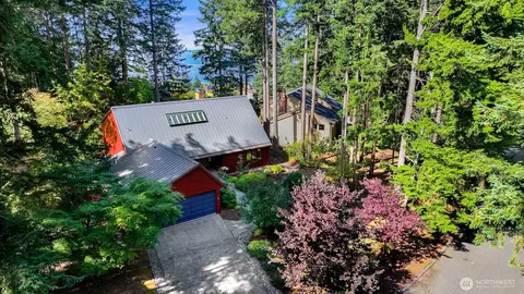 624 Clark Rd, Bellingham, WA 98225