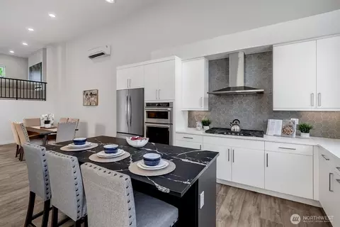 Kitchen - 8904 NE 173rd Pl #B, Bothell, WA 98011 photo 2 of 5