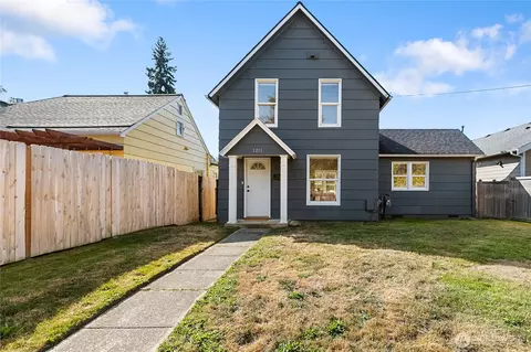 1211 Humboldt St, Bellingham, WA 98225