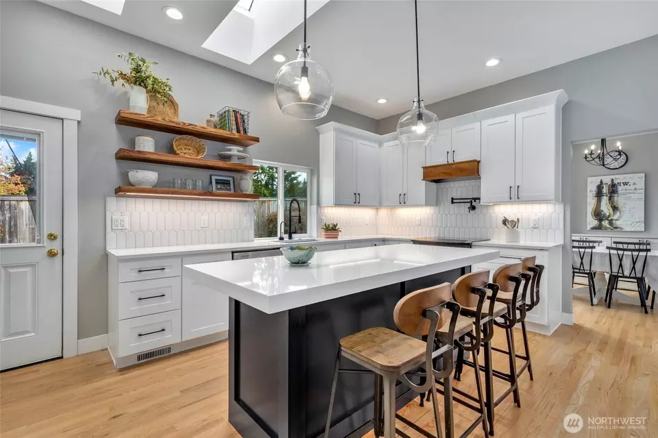 Kitchen - 6416 142nd Pl SE, Snohomish, WA 98296 photo 1 of 5