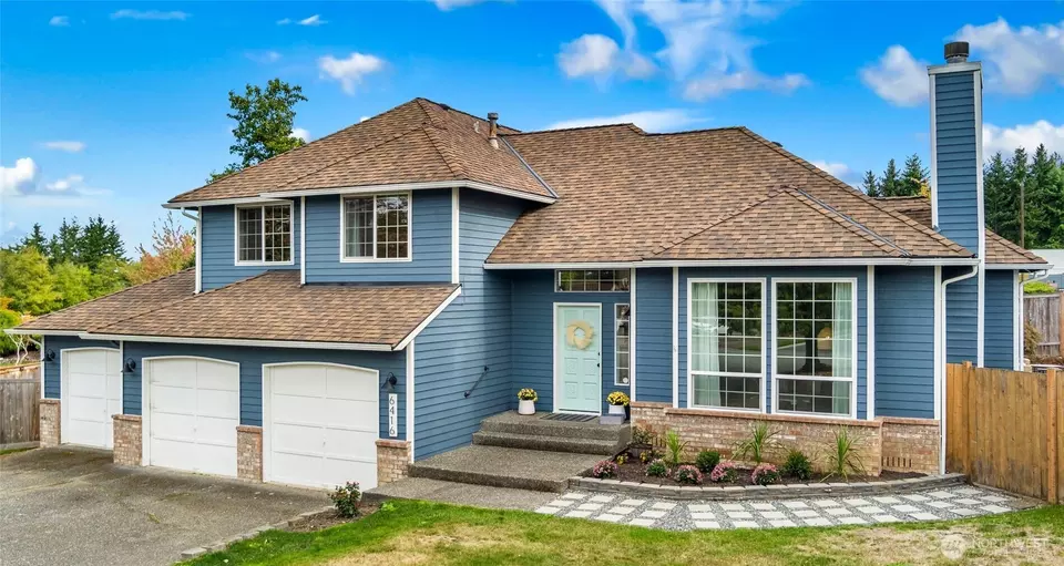 Exterior - 6416 142nd Pl SE, Snohomish, WA 98296 photo 6 of 11