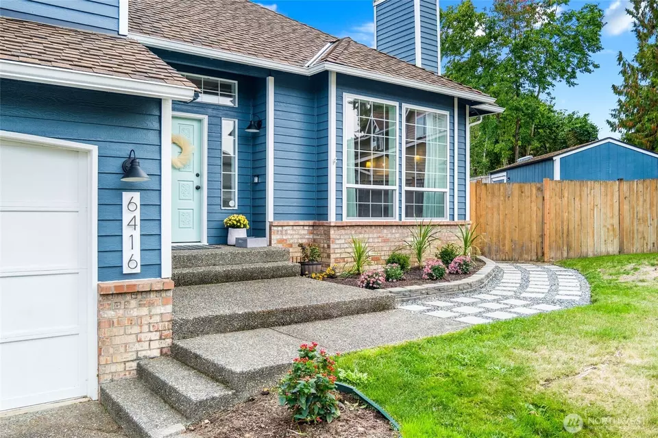 Exterior - 6416 142nd Pl SE, Snohomish, WA 98296 photo 2 of 11