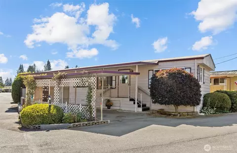 18501 52nd Ave W #37, Lynnwood, WA 98037