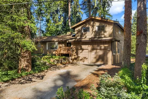 16142 SE 42nd Pl, Bellevue, WA 98006