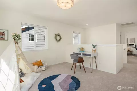 Entry Way - 22905 41st Ave SE, Bothell, WA 98021 photo 3 of 3