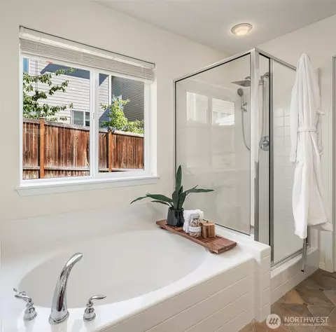 Bath - 22905 41st Ave SE, Bothell, WA 98021 photo 2 of 6