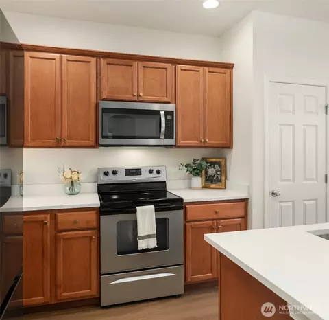 Kitchen - 22905 41st Ave SE, Bothell, WA 98021 photo 3 of 4