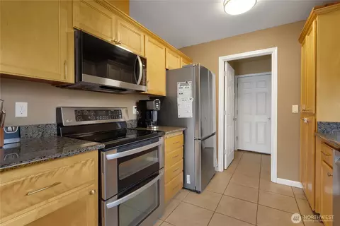 Kitchen - 1309 Riddell Ave NE, Orting, WA 98360 photo 4 of 4