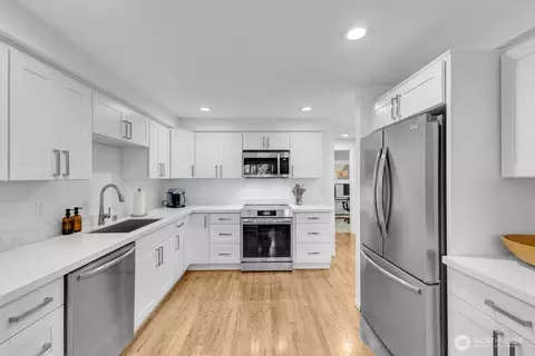 1805 Village Green Dr #14, Mill Creek, WA 98012 photo 17