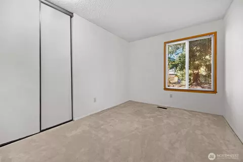 Bedroom - 11201 3rd Ave SE #40A, Everett, WA 98208 photo 4 of 4