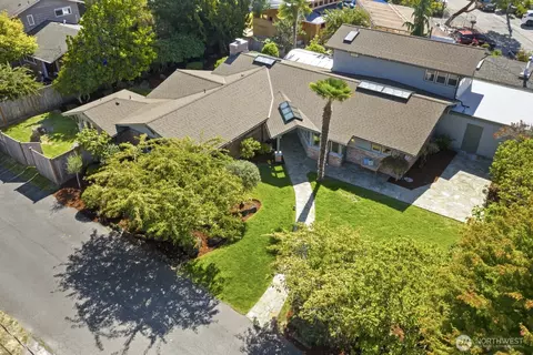 9712 50th Ave SW, Seattle, WA 98136