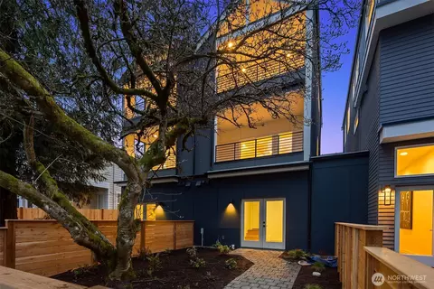 13546 39th Ave NE #B, Seattle, WA 98125