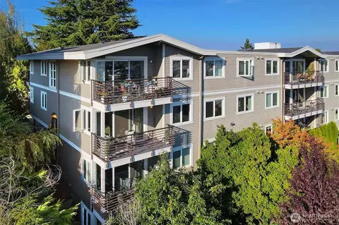 2830 NW 56th St #303, Seattle, WA 98107