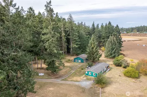 238 W Green Valley Rd, Oak Harbor, WA 98277
