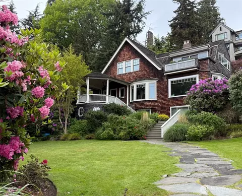 1422 8th Ave W, Seattle, WA 98119