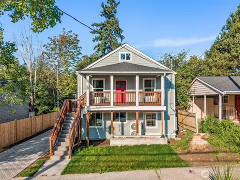 9547 Wallingford Ave N, Seattle, WA 98103