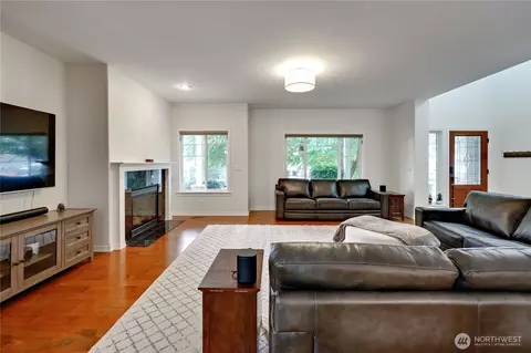 2440 Alaska Ave E, Port Orchard, WA 98366