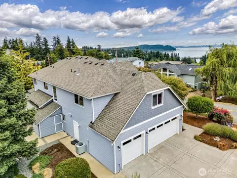 2440 Alaska Ave E, Port Orchard, WA 98366