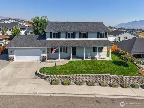 1229 Jupiter St SE, East Wenatchee, WA 98802