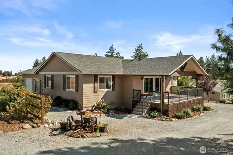 415 N Jackson St, Waterville, WA 98858