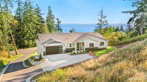1615 Polnell Rd, Oak Harbor, WA 98277