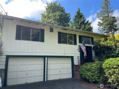 2224 177th Pl SW, Lynnwood, WA 98037