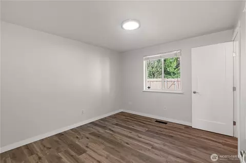 Bedroom - 205 Sable Dr, Everson, WA 98247 photo 5 of 6