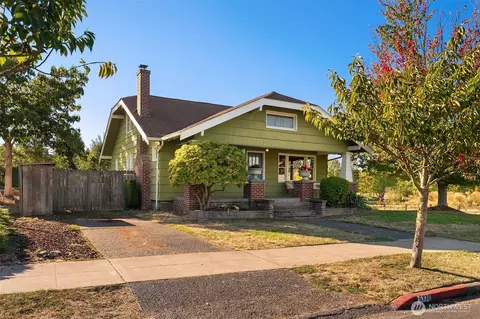 5330 N Winnifred St, Ruston, WA 98407