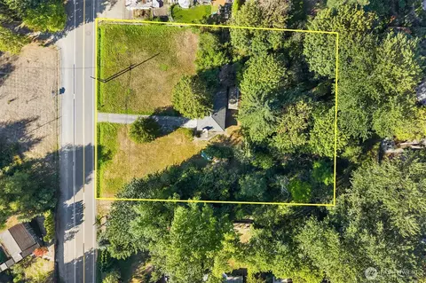 19044 35th Ave NE, Lake Forest Park, WA 98155