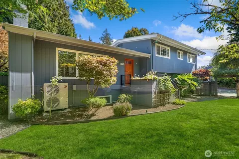 18704 58th Ave NE, Kenmore, WA 98028