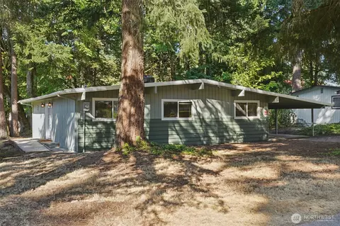 9015 171st Ave NE, Redmond, WA 98052
