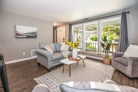 Living - 16917 17th Ave SE, Bothell, WA 98012 photo 1 of 6