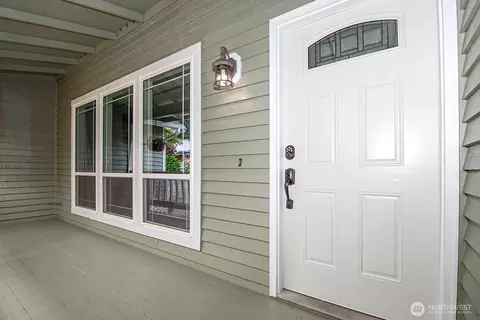 Entry Way - 16917 17th Ave SE, Bothell, WA 98012 photo 1 of 1