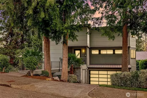 6214 52nd Ave NE, Seattle, WA 98115