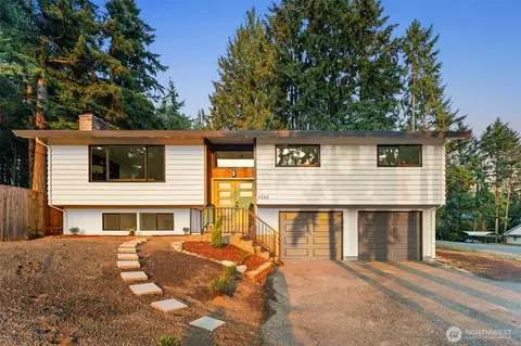 9388 Kristine Dr NW, Bremerton, WA 98311