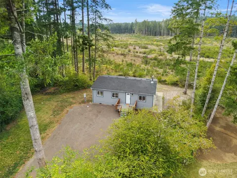 13510 145th Ave NW, Gig Harbor, WA 98329