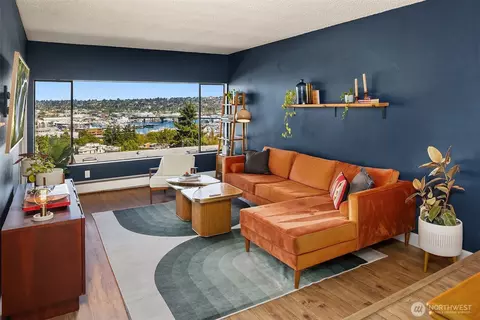 3661 24th Pl W #406, Seattle, WA 98199