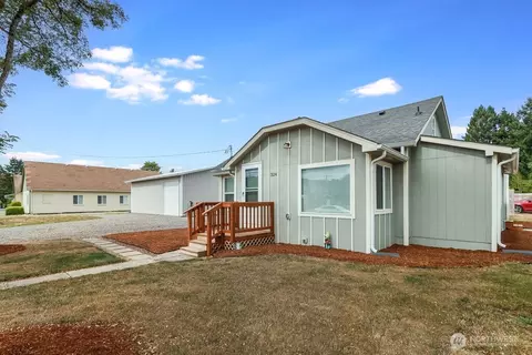 324 6th St, Vader, WA 98593