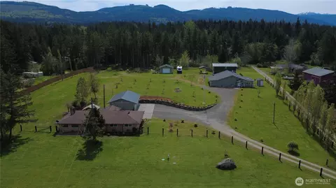 273702 Hwy 101, Sequim, WA 98382