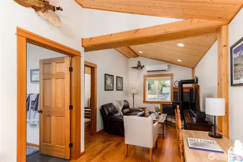 Living - 273702 Hwy 101, Sequim, WA 98382 photo 4 of 5